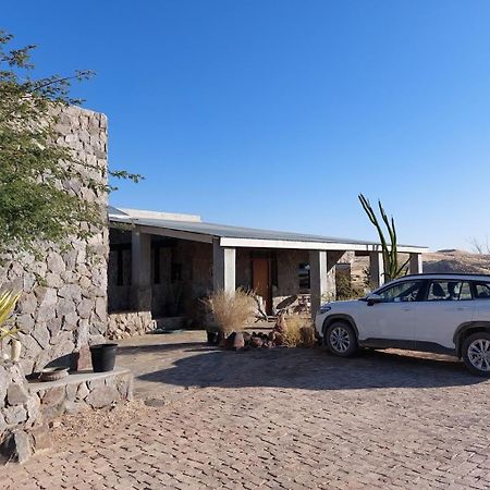 3 Aloes Guesthouse Uis エクステリア 写真
