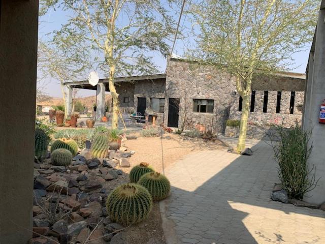 3 Aloes Guesthouse Uis エクステリア 写真